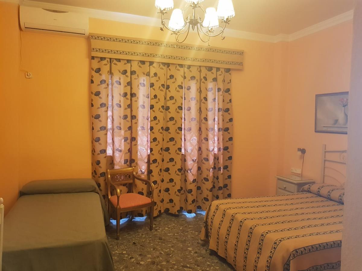 Hostal Hispalis Mairena De Alcor Kültér fotó